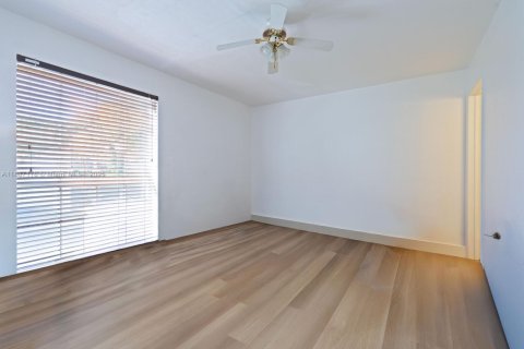 Copropriété à vendre à Miami, Floride: 2 chambres, 88.72 m2 № 1944625 - photo 5