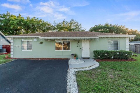 Casa en venta en Boca Raton, Florida, 3 dormitorios, 111.11 m2 № 2037718 - foto 4