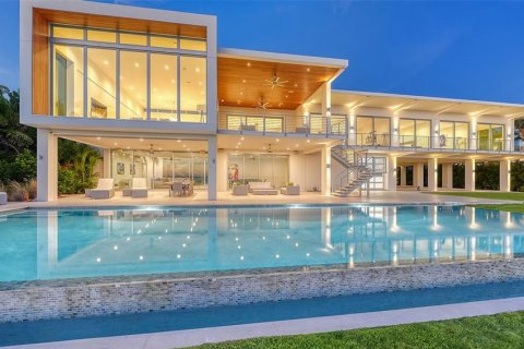House in Sarasota, Florida 5 bedrooms, 475.38 sq.m. № 1686960 - photo 23