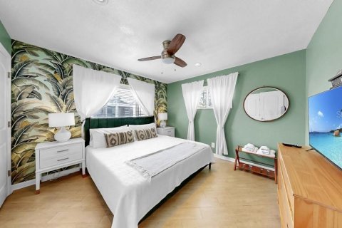 Casa en venta en Apollo Beach, Florida, 4 dormitorios, 155.8 m2 № 1878246 - foto 13