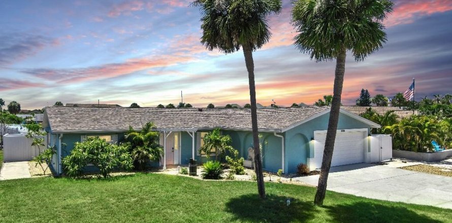 Casa en Apollo Beach, Florida 4 dormitorios, 155.8 m2 № 1878246