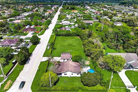 Дом в Хомстед, Флорида 3 спальни, 156.08м2 № 2044807