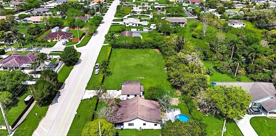 Дом в Хомстед, Флорида 3 спальни, 156.08м2 № 2044807