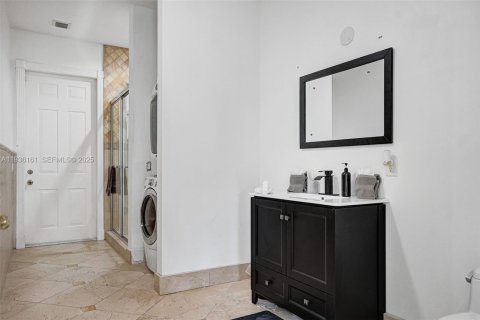 Casa en venta en Plantation, Florida, 9 dormitorios, 777.41 m2 № 1994448 - foto 29