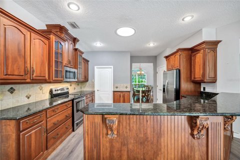 House in Belle Isle, Florida 5 bedrooms, 305.09 sq.m. № 1904799 - photo 9