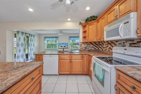 Casa en venta en Port Charlotte, Florida, 2 dormitorios, 127.28 m2 № 1837417 - foto 19
