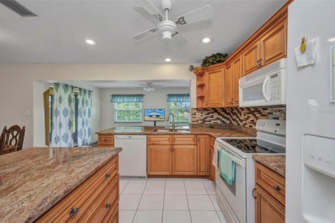 Casa en venta en Port Charlotte, Florida, 2 dormitorios, 127.28 m2 № 1837417 - foto 10