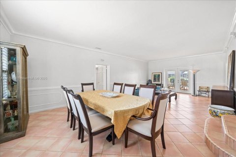 Casa en venta en Cocoa Beach, Florida, 6 dormitorios № 1980752 - foto 17