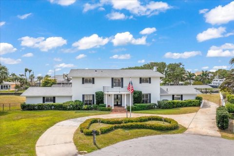 Casa en venta en Cocoa Beach, Florida, 6 dormitorios № 1980752 - foto 2