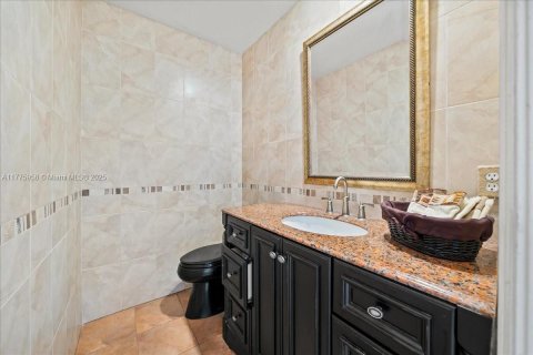 Casa en venta en Cocoa Beach, Florida, 6 dormitorios № 1980752 - foto 22