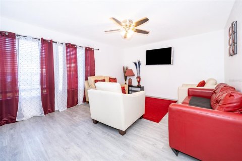 Condo in Orlando, Florida, 3 bedrooms  № 1634602 - photo 3