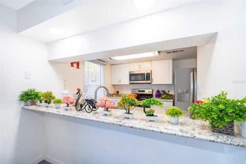Condo in Orlando, Florida, 3 bedrooms  № 1634602 - photo 5