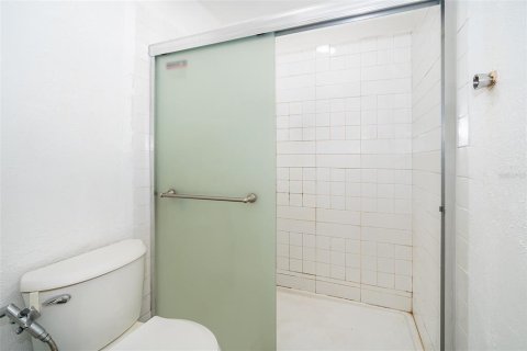 Condo in Orlando, Florida, 3 bedrooms  № 1634602 - photo 13