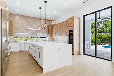 Casa en venta en Sarasota, Florida, 5 dormitorios, 386.94 m2 № 2129068 - foto 8