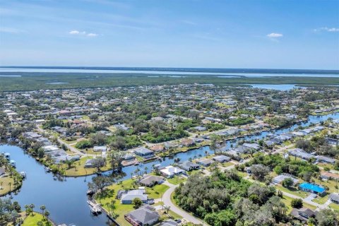 Casa en venta en Port Charlotte, Florida, 3 dormitorios, 123.56 m2 № 1566210 - foto 5