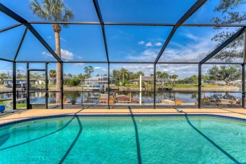 Casa en venta en Port Charlotte, Florida, 3 dormitorios, 123.56 m2 № 1566210 - foto 4