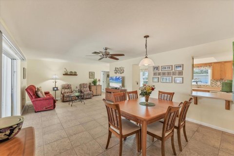 Casa en venta en Port Charlotte, Florida, 3 dormitorios, 123.56 m2 № 1566210 - foto 8