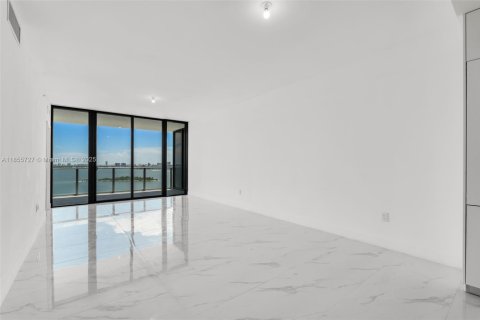 Condo in Miami, Florida, 3 bedrooms  № 1878600 - photo 12