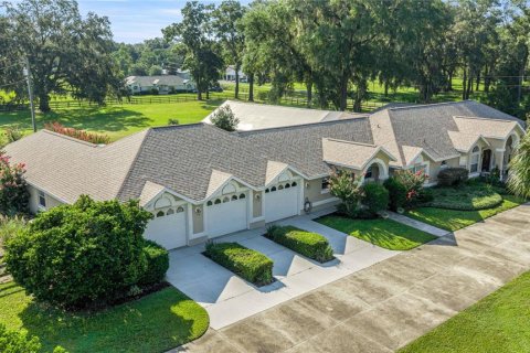Villa ou maison à vendre à Ocala, Floride: 4 chambres, 472.87 m2 № 2324339 - photo 5