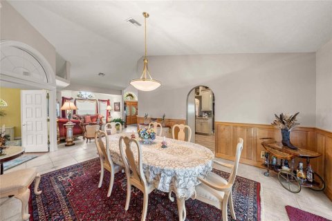 Villa ou maison à vendre à Ocala, Floride: 4 chambres, 472.87 m2 № 2324339 - photo 16
