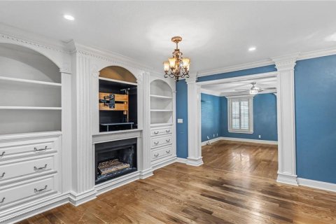 House in Lakeland, Florida 5 bedrooms, 410.63 sq.m. № 2304726 - photo 29