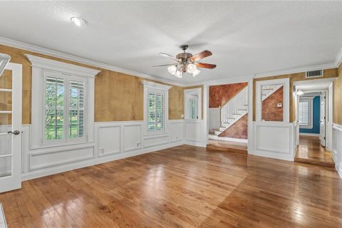 House in Lakeland, Florida 5 bedrooms, 410.63 sq.m. № 2304726 - photo 21