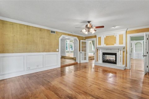 House in Lakeland, Florida 5 bedrooms, 410.63 sq.m. № 2304726 - photo 22