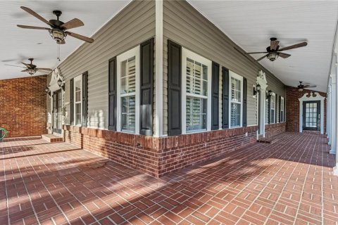 House in Lakeland, Florida 5 bedrooms, 410.63 sq.m. № 2304726 - photo 5