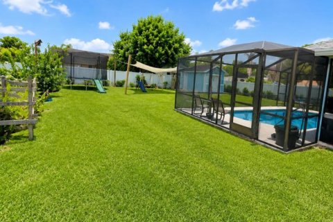 Villa ou maison à vendre à Port St. Lucie, Floride: 3 chambres, 161.74 m2 № 2250869 - photo 15