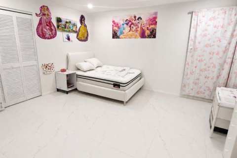 Villa ou maison à vendre à Port St. Lucie, Floride: 3 chambres, 161.74 m2 № 2250869 - photo 12