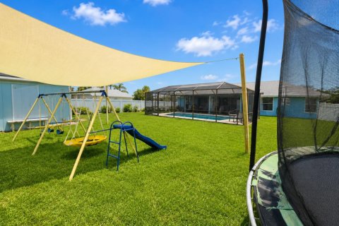 Villa ou maison à vendre à Port St. Lucie, Floride: 3 chambres, 161.74 m2 № 2250869 - photo 16