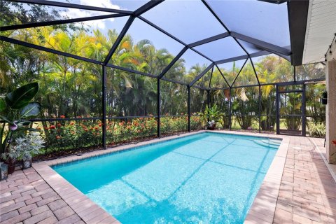House in Cape Coral, Florida 3 bedrooms, 131.74 sq.m. № 1848680 - photo 10