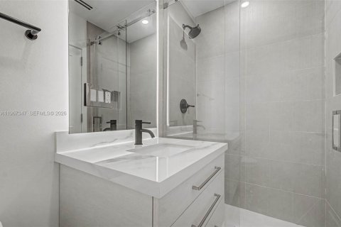 Villa ou maison à vendre à Pinecrest, Floride: 5 chambres, 358.79 m2 № 2029472 - photo 27