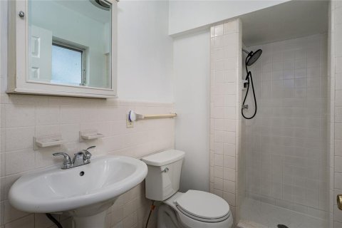 House in Bradenton, Florida 3 bedrooms, 146.41 sq.m. № 2358953 - photo 20