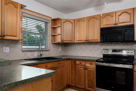House in Bradenton, Florida 3 bedrooms, 146.41 sq.m. № 2358953 - photo 7