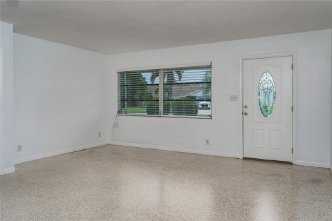House in Bradenton, Florida 3 bedrooms, 146.41 sq.m. № 2358953 - photo 3