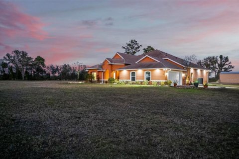 Casa en venta en Bunnell, Florida, 4 dormitorios, 219.44 m2 № 1511960 - foto 30