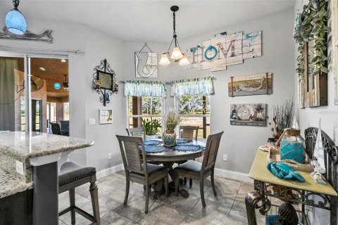 Casa en venta en Bunnell, Florida, 4 dormitorios, 219.44 m2 № 1511960 - foto 10
