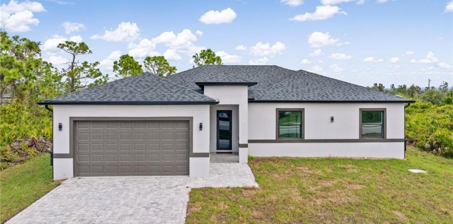 Villa ou maison à Port Charlotte, Floride 4 chambres, 196.4 m2 № 2120664