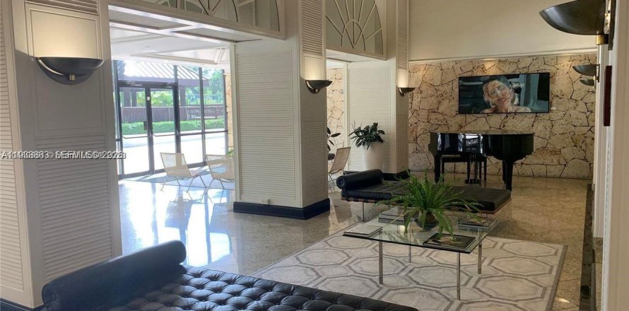Condominio en Miami, Florida, 2 dormitorios  № 1992129
