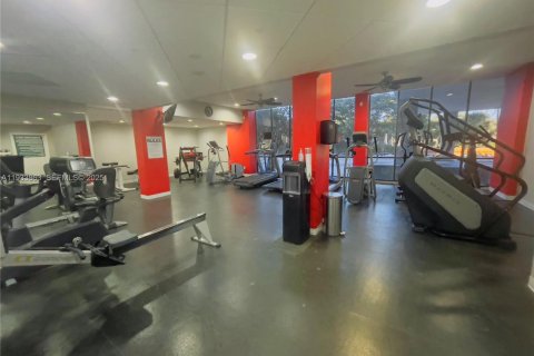 Condominio en alquiler en Miami, Florida, 2 dormitorios, 114.18 m2 № 1992129 - foto 18