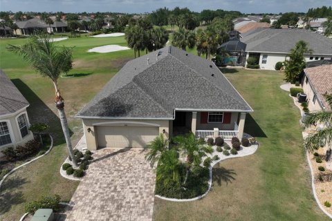 House in Sun City Center, Florida 2 bedrooms, 182.37 sq.m. № 1198046 - photo 1