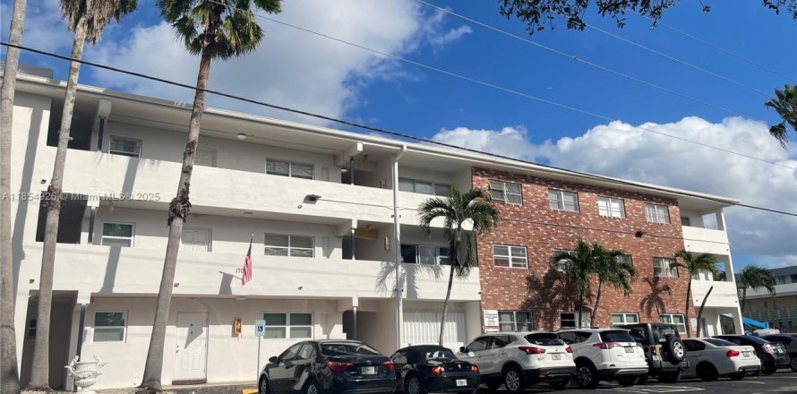 Appartement à Miami, Floride 2 chambres, 92.9 m2 № 1874935