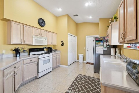 House in Lecanto, Florida 3 bedrooms, 150.59 sq.m. № 1723673 - photo 8