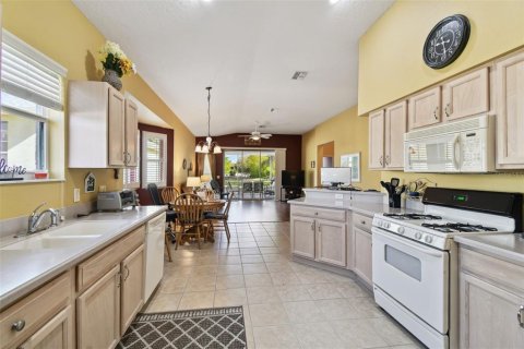 House in Lecanto, Florida 3 bedrooms, 150.59 sq.m. № 1723673 - photo 10