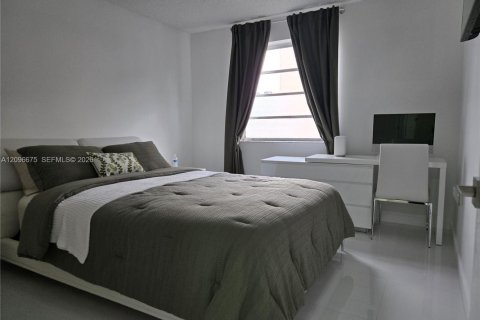 Appartement à louer à Miami, Floride: 3 chambres, 101.45 m2 № 2390476 - photo 11