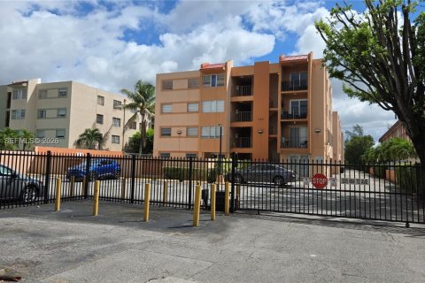 Appartement à Miami, Floride 3 chambres, 101.45 m2 № 2390476