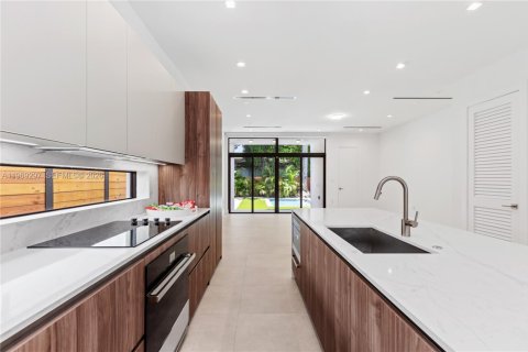 Touwnhouse à louer à Miami, Floride: 4 chambres № 2030045 - photo 14