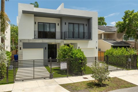 Touwnhouse à louer à Miami, Floride: 4 chambres № 2030045 - photo 4