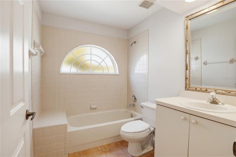 Villa ou maison à vendre à Sarasota, Floride: 2 chambres, 132.66 m2 № 2152190 - photo 18